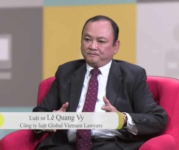 Lawyer Le Quang Vy accompanies the Citizenship with Law Program