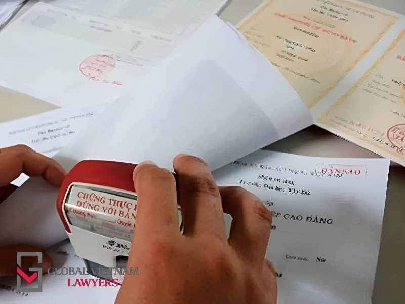 Đề xuất bỏ công chứng, chứng thực bắt buộc với 8 loại giao dịch.