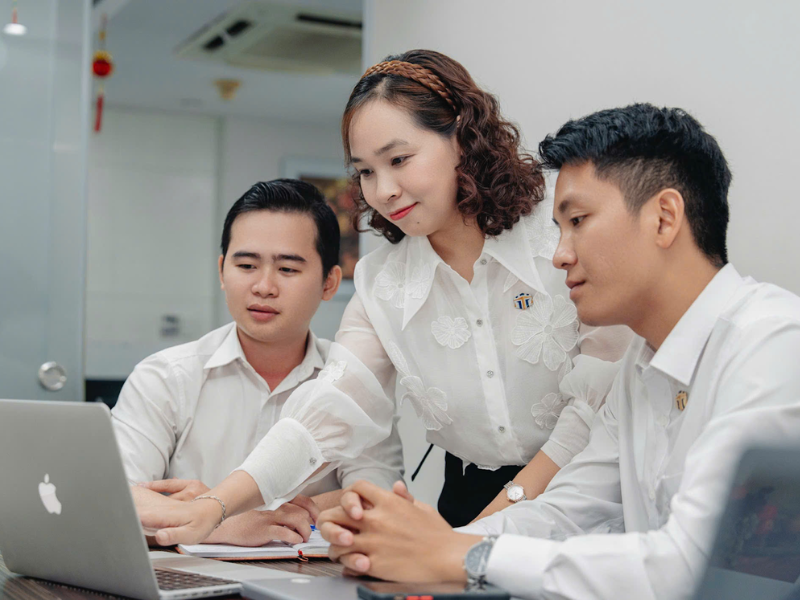 Checklist Tu van phap ly doanh nghiep ma doanh nghiep can thuc hien hang nam2